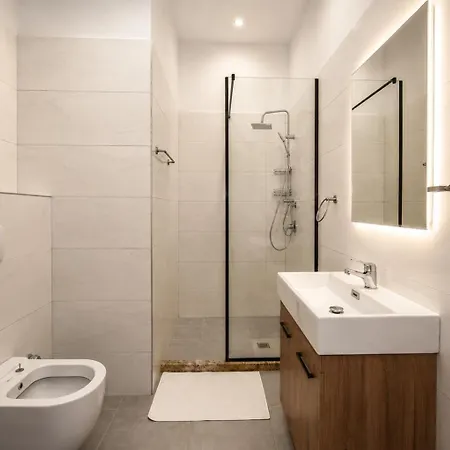 Marku Aparthotel Velipoje